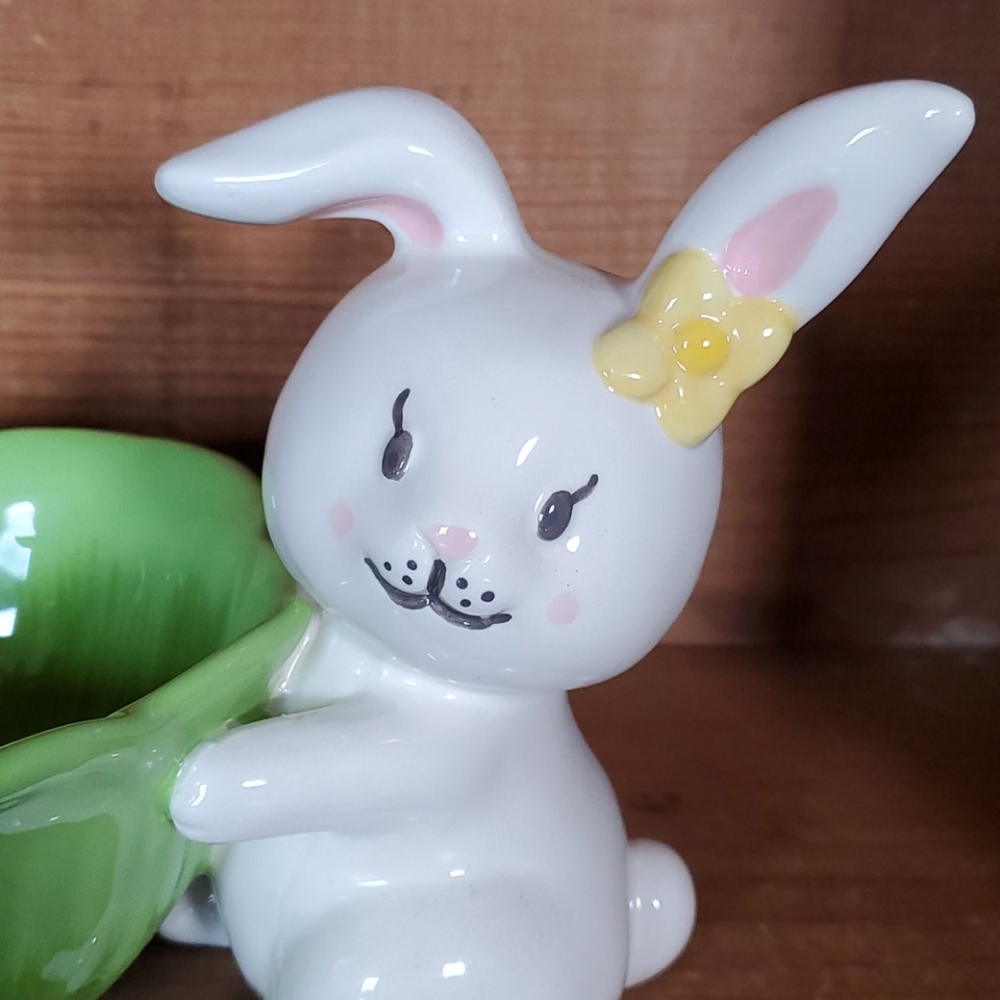 Easter Bunny Rabbit Candy Dish - Picture 3 of 3